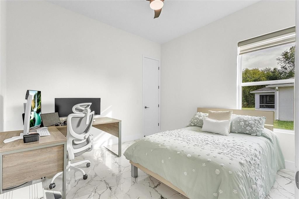 En Renta: $2,500 (3 camas, 2 baños, 1941 Pies cuadrados)