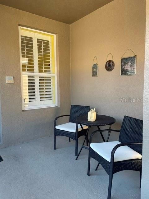 En Venta: $470,000 (4 camas, 3 baños, 2056 Pies cuadrados)