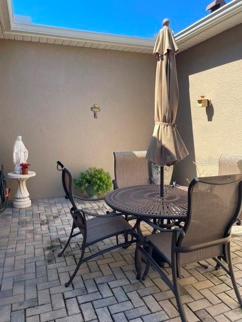 En Venta: $470,000 (4 camas, 3 baños, 2056 Pies cuadrados)