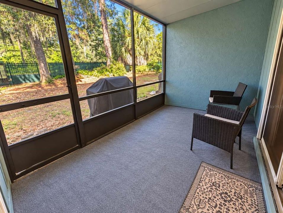 For Sale: $163,500 (3 beds, 2 baths, 1384 Square Feet)