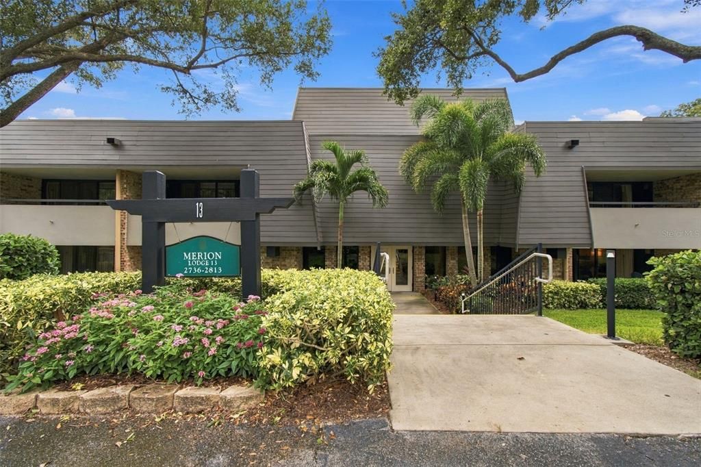 For Sale: $269,000 (1 beds, 1 baths, 825 Square Feet)