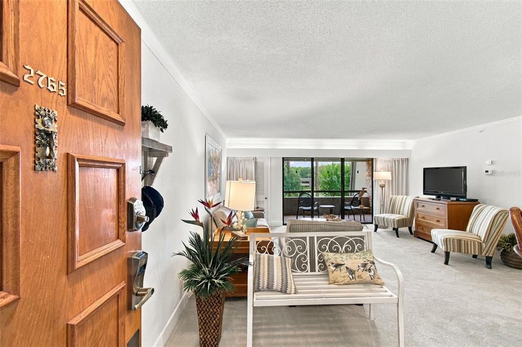 For Sale: $269,000 (1 beds, 1 baths, 825 Square Feet)