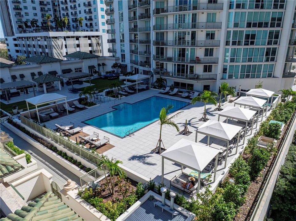 En Venta: $1,395,000 (2 camas, 2 baños, 2636 Pies cuadrados)