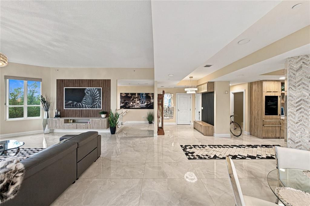 En Venta: $1,395,000 (2 camas, 2 baños, 2636 Pies cuadrados)