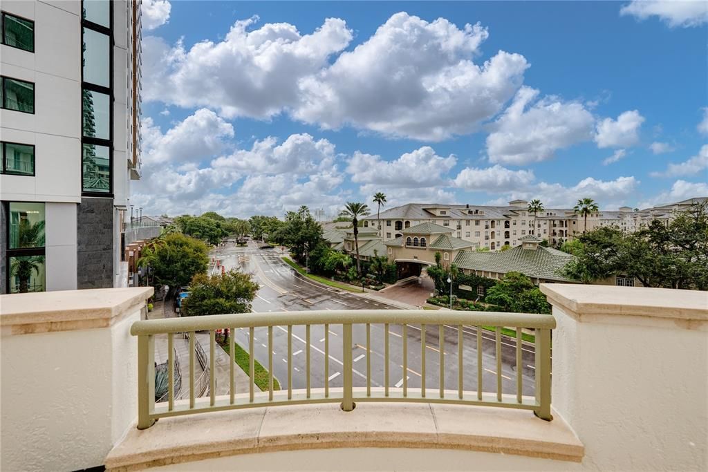 En Venta: $1,395,000 (2 camas, 2 baños, 2636 Pies cuadrados)