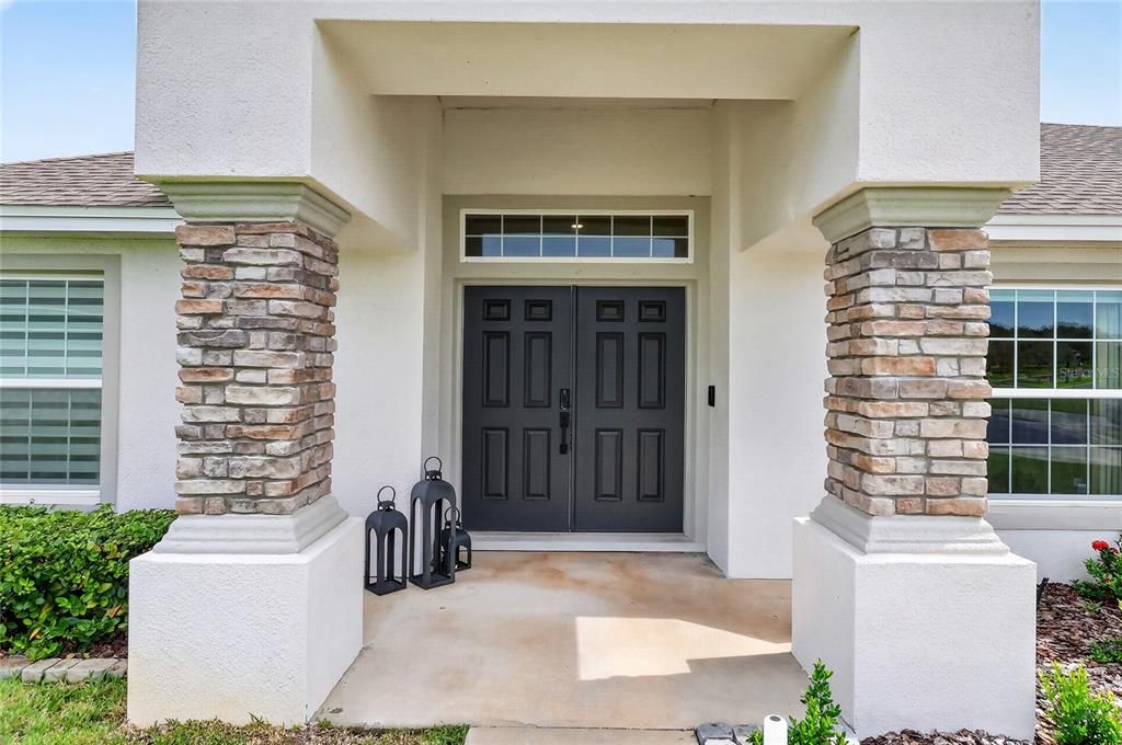 For Sale: $439,900 (4 beds, 2 baths, 2220 Square Feet)