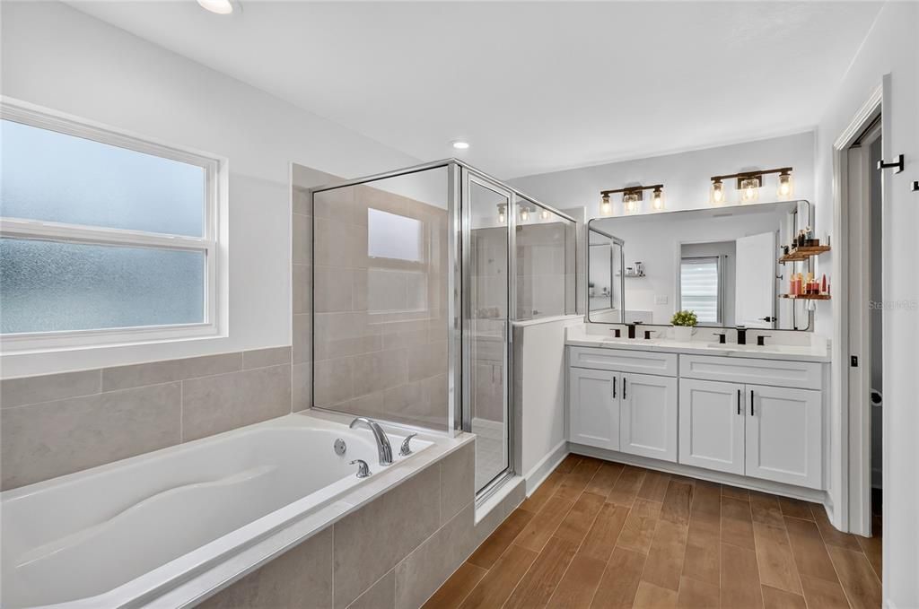 For Sale: $439,900 (4 beds, 2 baths, 2220 Square Feet)