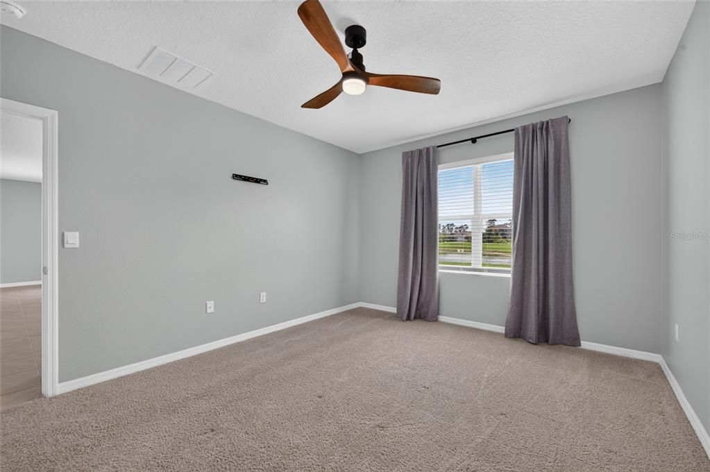 For Rent: $2,400 (4 beds, 2 baths, 1846 Square Feet)
