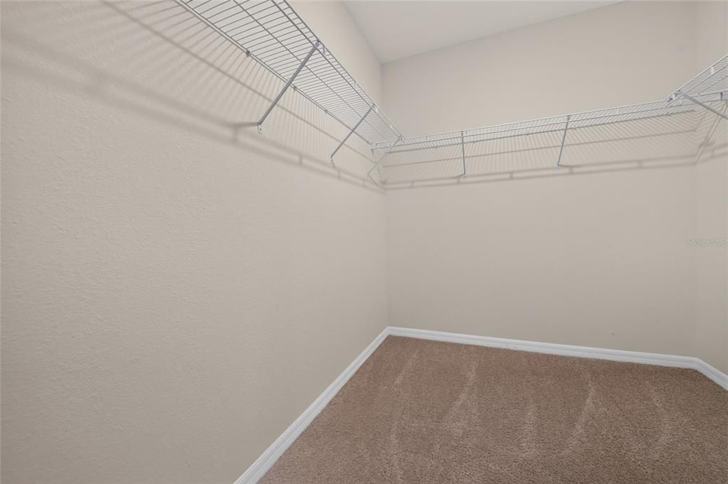 For Rent: $2,400 (4 beds, 2 baths, 1846 Square Feet)