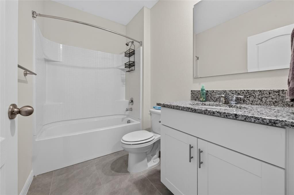 For Rent: $2,400 (4 beds, 2 baths, 1846 Square Feet)
