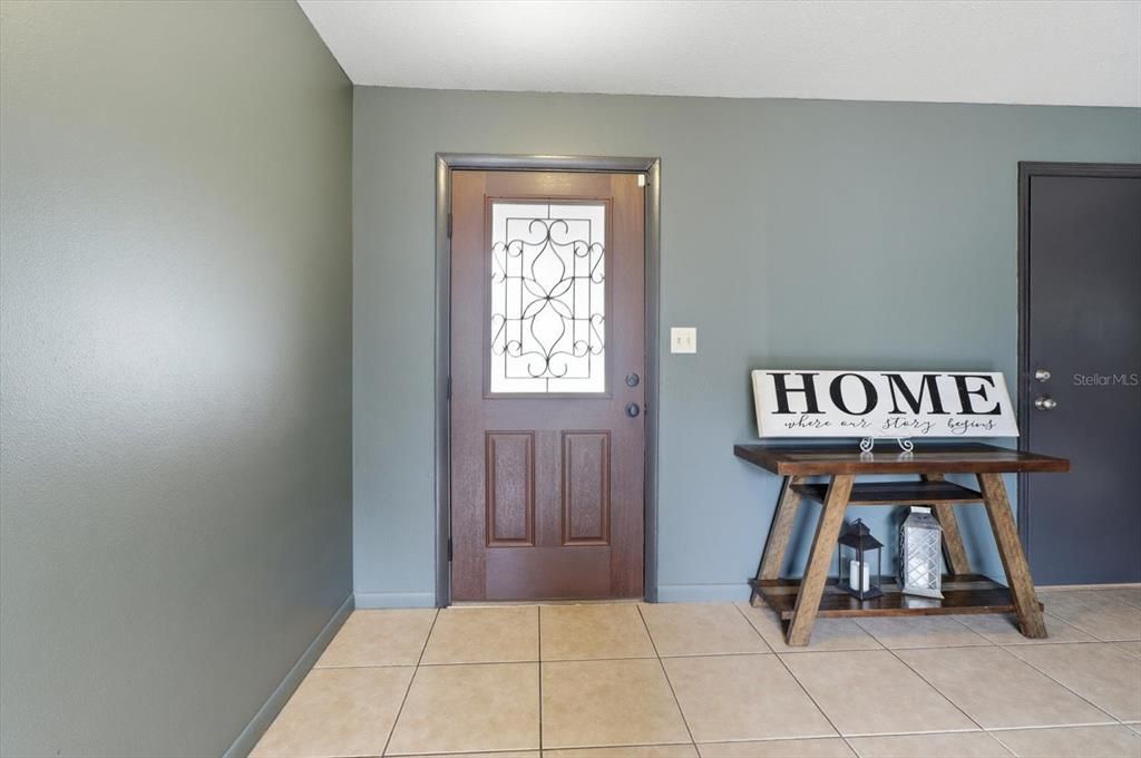 For Sale: $294,900 (3 beds, 2 baths, 1712 Square Feet)