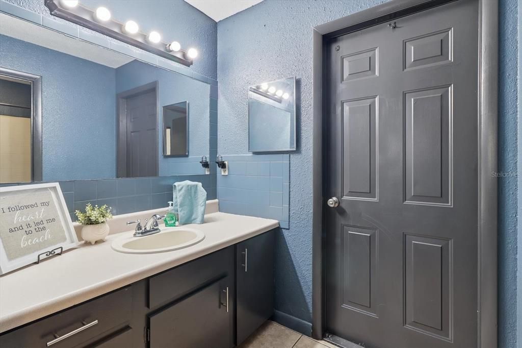 For Sale: $294,900 (3 beds, 2 baths, 1712 Square Feet)