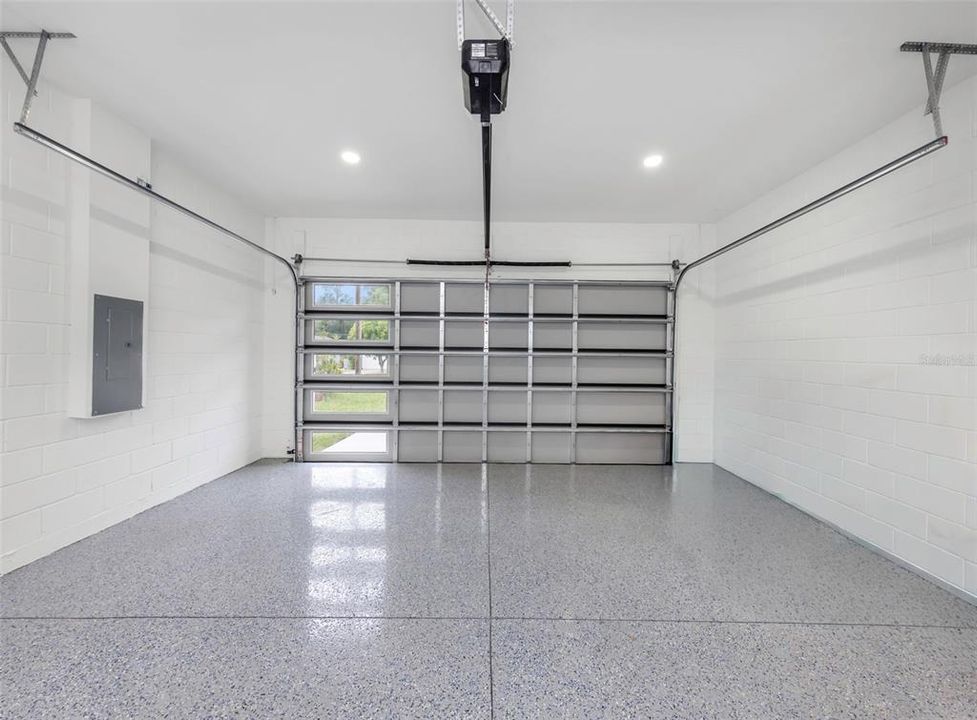 For Sale: $595,000 (3 beds, 2 baths, 1924 Square Feet)