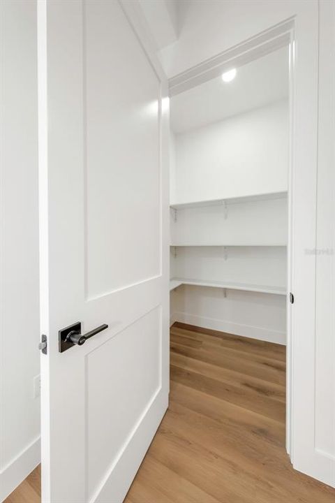 For Sale: $595,000 (3 beds, 2 baths, 1924 Square Feet)