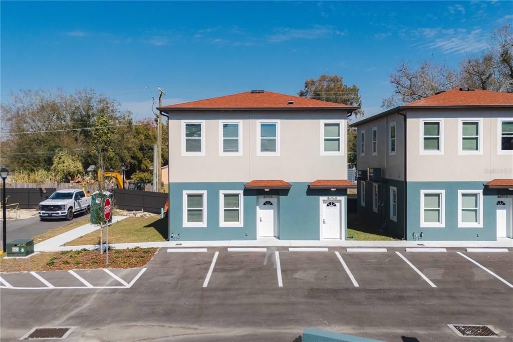 For Rent: $2,400 (3 beds, 2 baths, 1264 Square Feet)