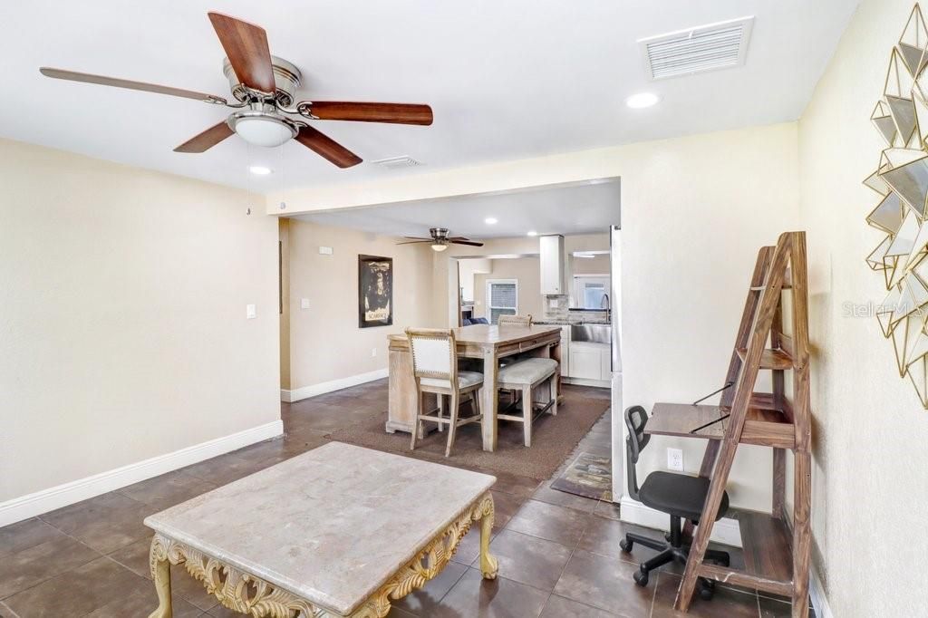For Sale: $535,000 (4 beds, 3 baths, 2218 Square Feet)