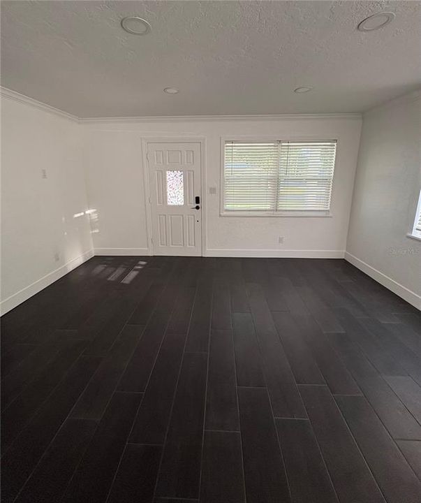 For Sale: $599,000 (4 beds, 3 baths, 1276 Square Feet)