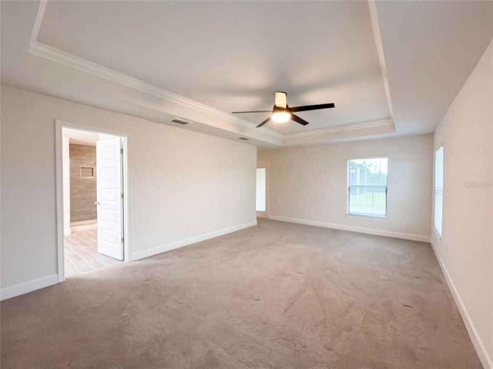 For Sale: $400,000 (3 beds, 2 baths, 1970 Square Feet)