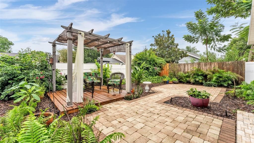 На продажу: $335,000 (3 спален, 2 ванн, 1644 Квадратных фут)