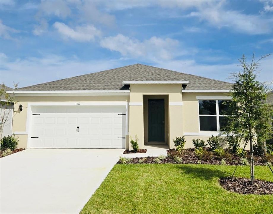 For Rent: $2,500 (3 beds, 2 baths, 1672 Square Feet)