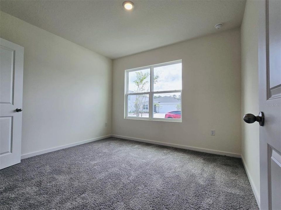 For Rent: $2,500 (3 beds, 2 baths, 1672 Square Feet)