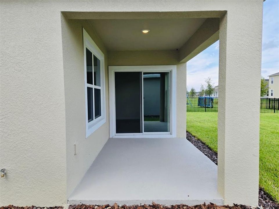 For Rent: $2,500 (3 beds, 2 baths, 1672 Square Feet)