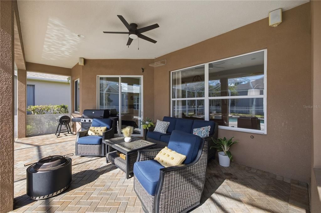 For Sale: $689,900 (4 beds, 3 baths, 2884 Square Feet)