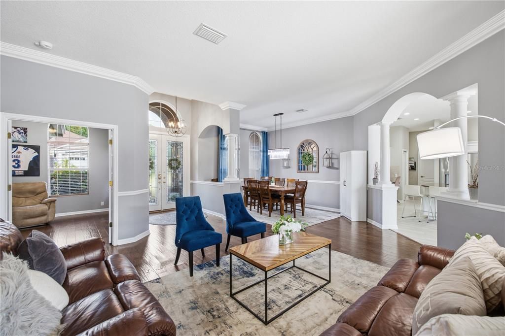 For Sale: $689,900 (4 beds, 3 baths, 2884 Square Feet)