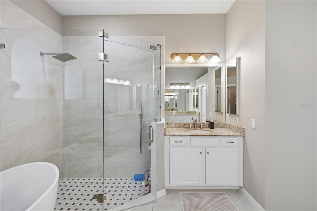 For Sale: $689,900 (4 beds, 3 baths, 2884 Square Feet)