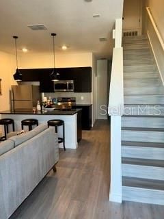 En Venta: $349,000 (3 camas, 3 baños, 1360 Pies cuadrados)
