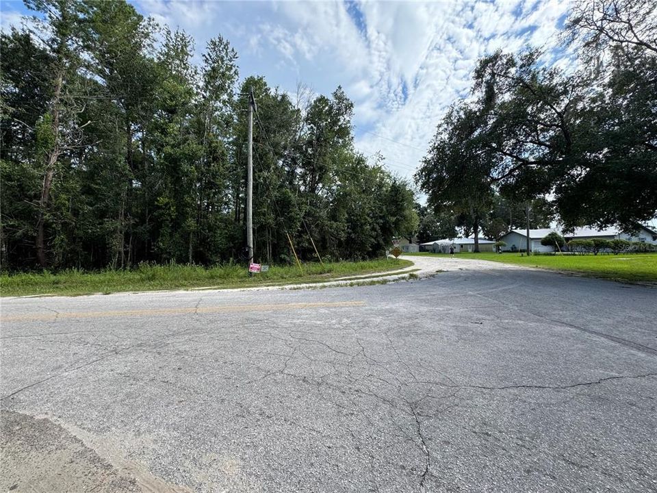 待售: $12,500 (0.24 acres)