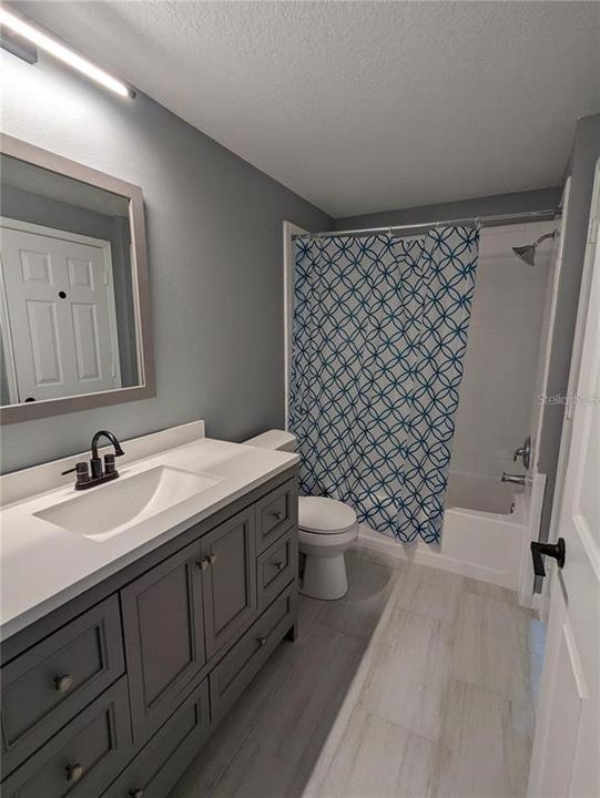 В аренду: $1,850 (2 спален, 2 ванн, 1041 Квадратных фут)