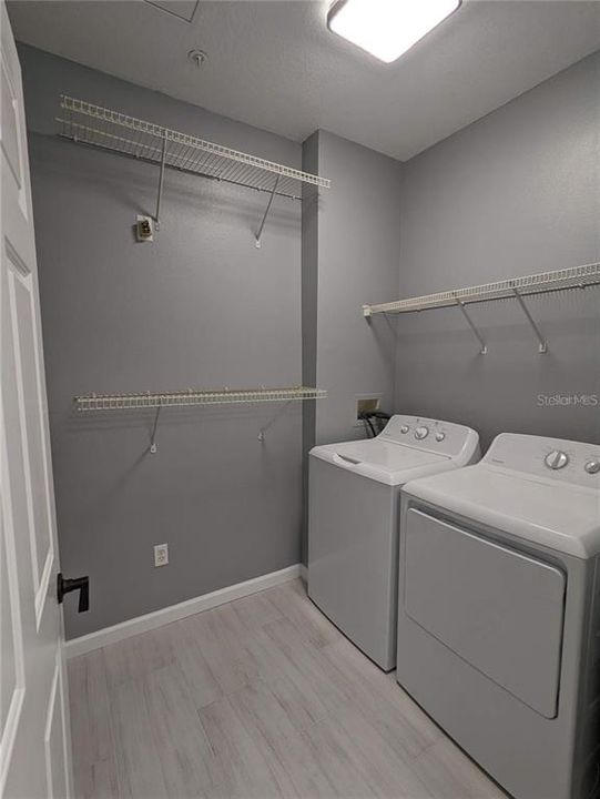 В аренду: $1,850 (2 спален, 2 ванн, 1041 Квадратных фут)