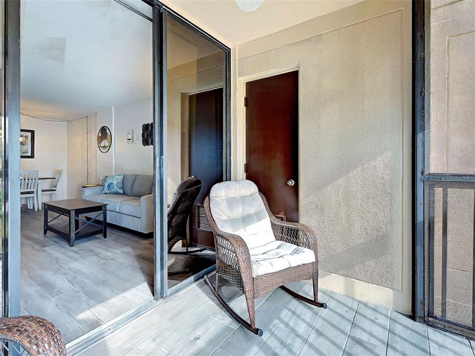 На продажу: $92,000 (1 спален, 1 ванн, 634 Квадратных фут)