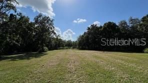 En Venta: $975,000 (11.25 acres)