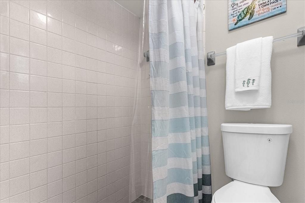 В аренду: $2,300 (3 спален, 2 ванн, 1382 Квадратных фут)