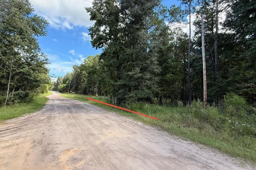 En Venta: $43,000 (1.13 acres)