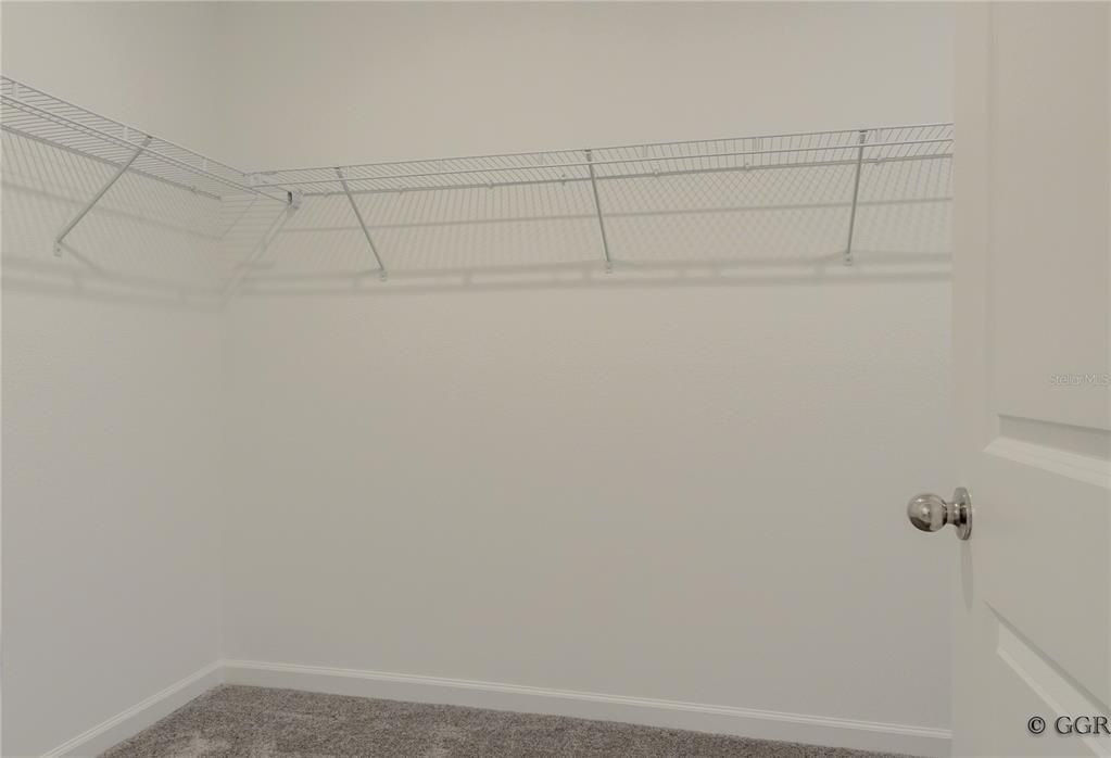 En Renta: $2,500 (4 camas, 2 baños, 1922 Pies cuadrados)
