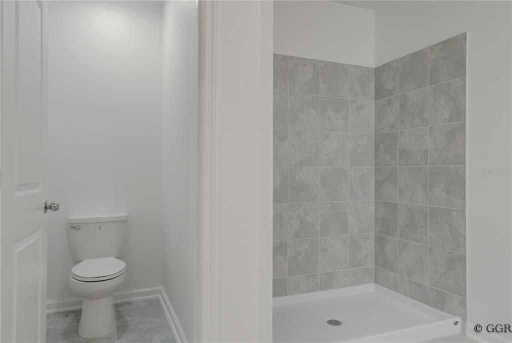 En Renta: $2,500 (4 camas, 2 baños, 1922 Pies cuadrados)