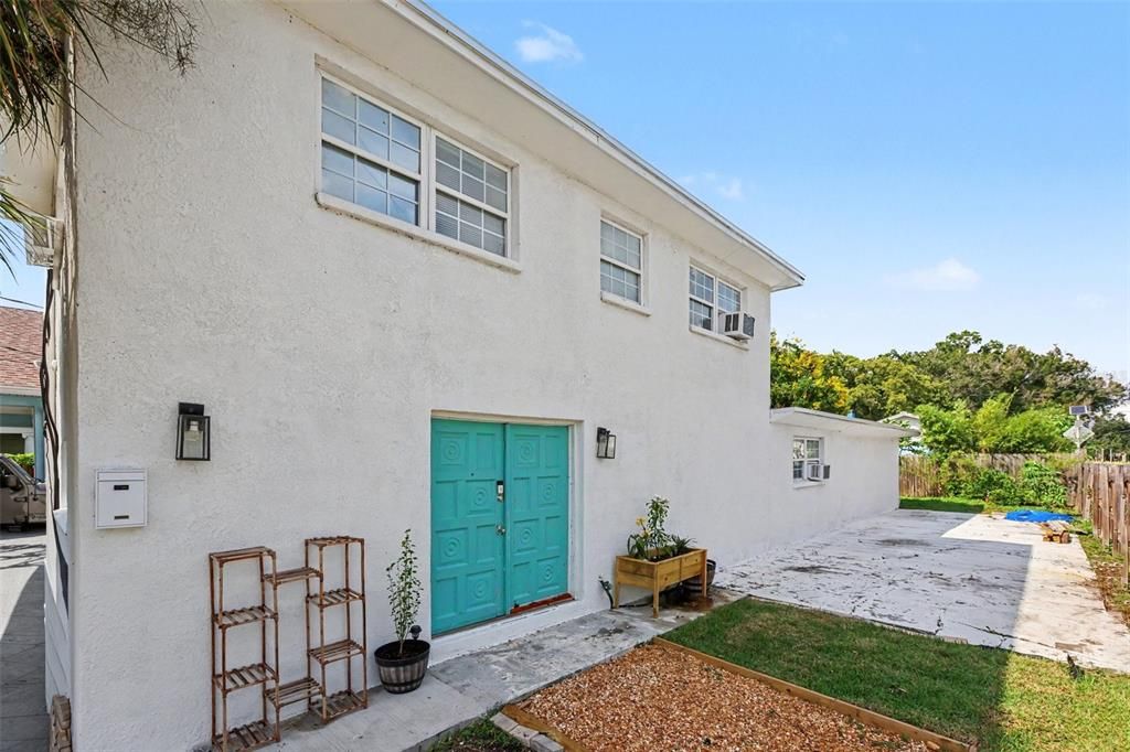 En Venta: $425,000 (3 camas, 2 baños, 1860 Pies cuadrados)