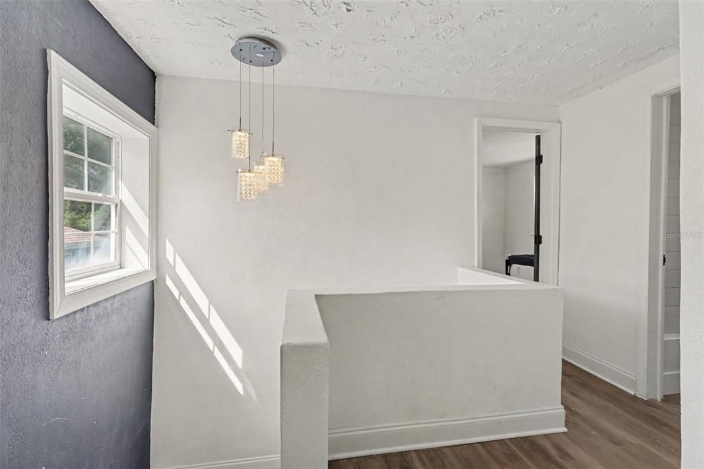 En Venta: $425,000 (3 camas, 2 baños, 1860 Pies cuadrados)