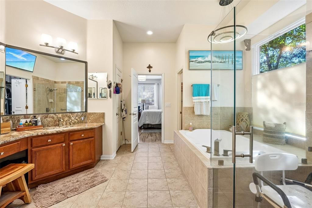 For Sale: $575,000 (4 beds, 3 baths, 2795 Square Feet)