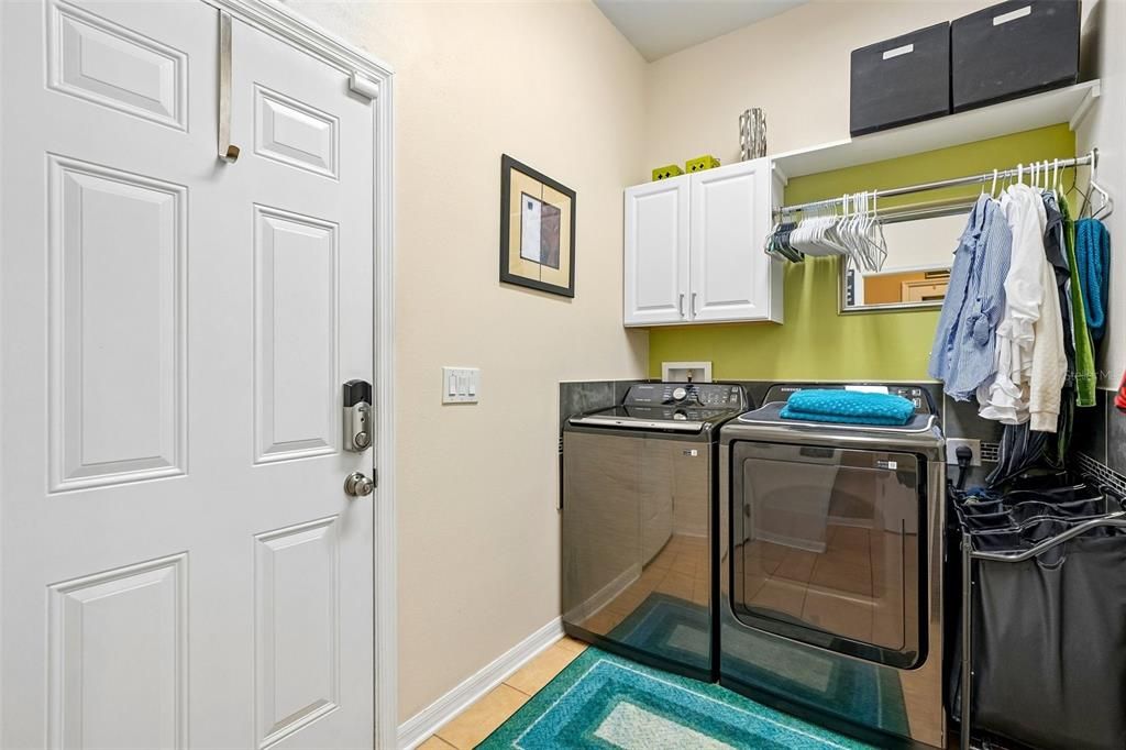 For Sale: $575,000 (4 beds, 3 baths, 2795 Square Feet)