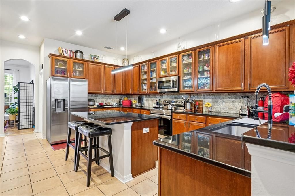 For Sale: $575,000 (4 beds, 3 baths, 2795 Square Feet)
