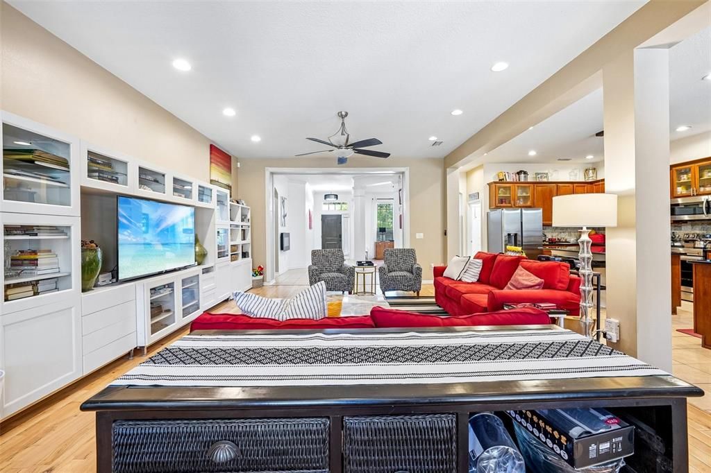 For Sale: $575,000 (4 beds, 3 baths, 2795 Square Feet)