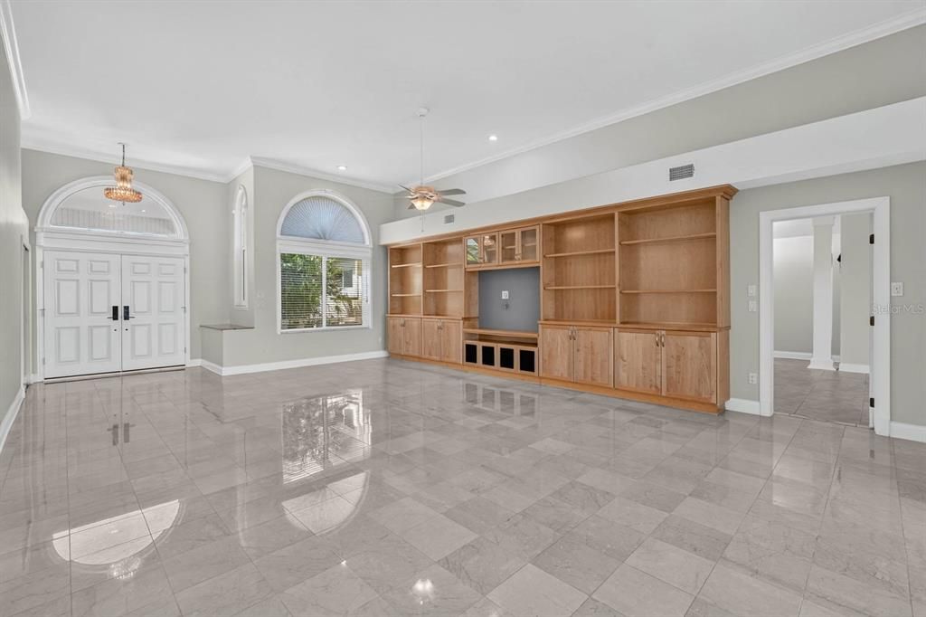 For Sale: $675,000 (3 beds, 3 baths, 2917 Square Feet)