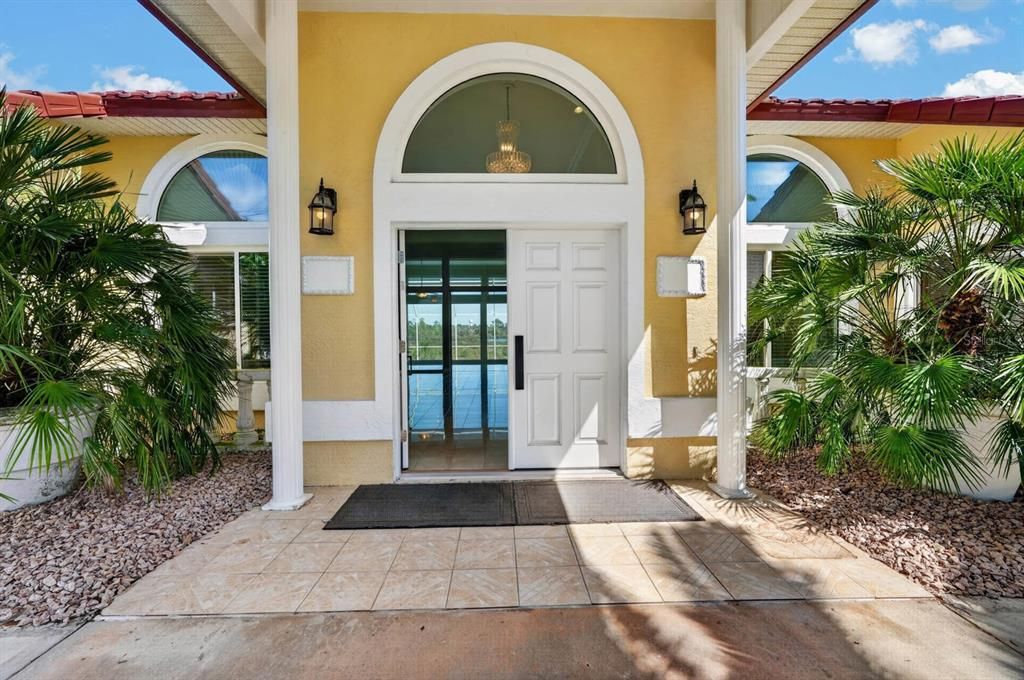 For Sale: $675,000 (3 beds, 3 baths, 2917 Square Feet)