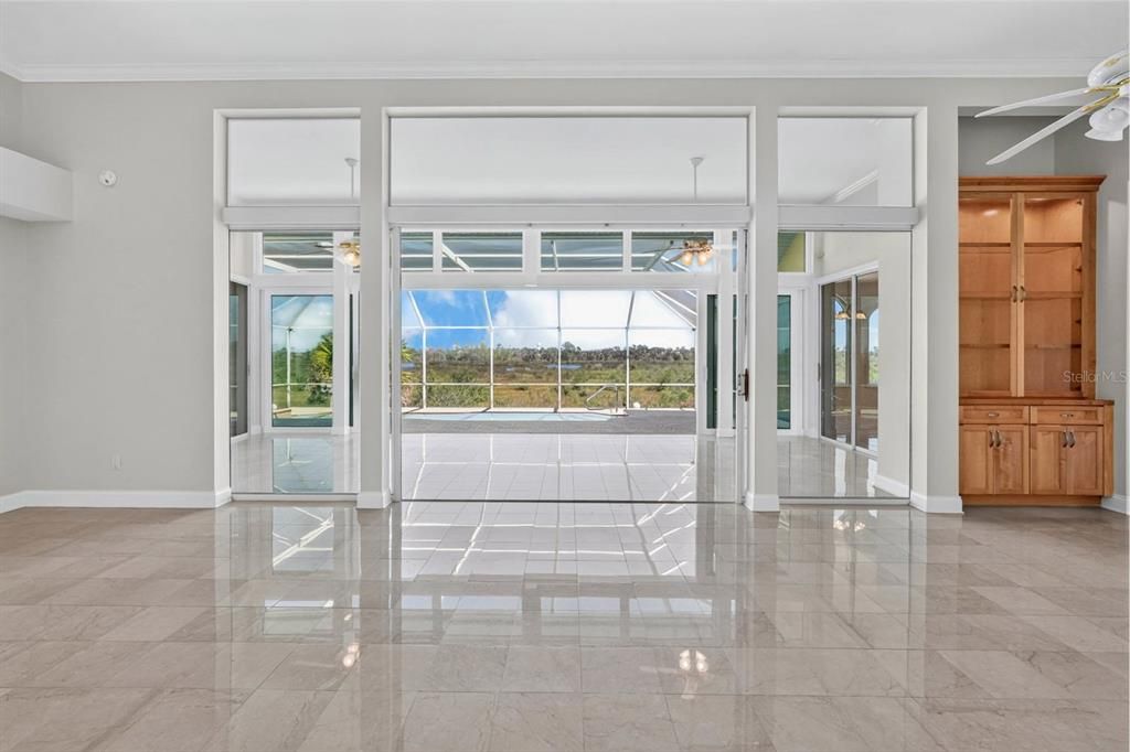 For Sale: $675,000 (3 beds, 3 baths, 2917 Square Feet)