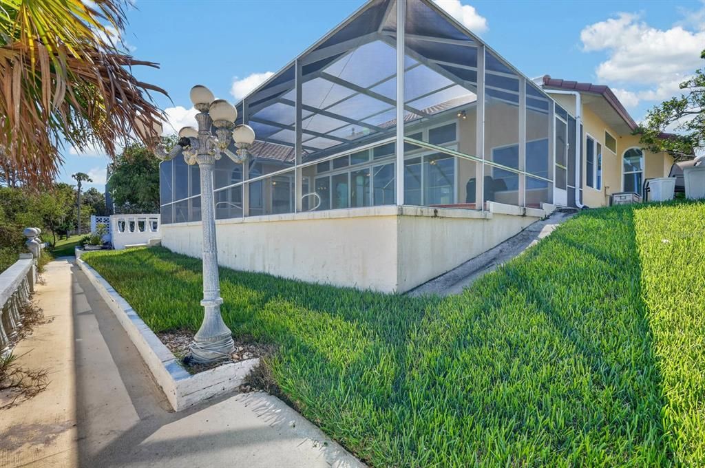 For Sale: $675,000 (3 beds, 3 baths, 2917 Square Feet)
