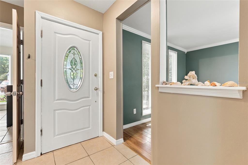 For Sale: $349,000 (2 beds, 2 baths, 1210 Square Feet)